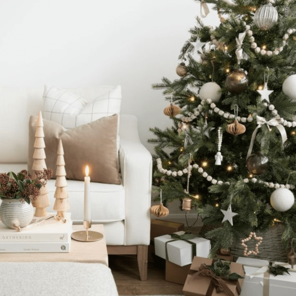 10 Modern Christmas Decor Ideas