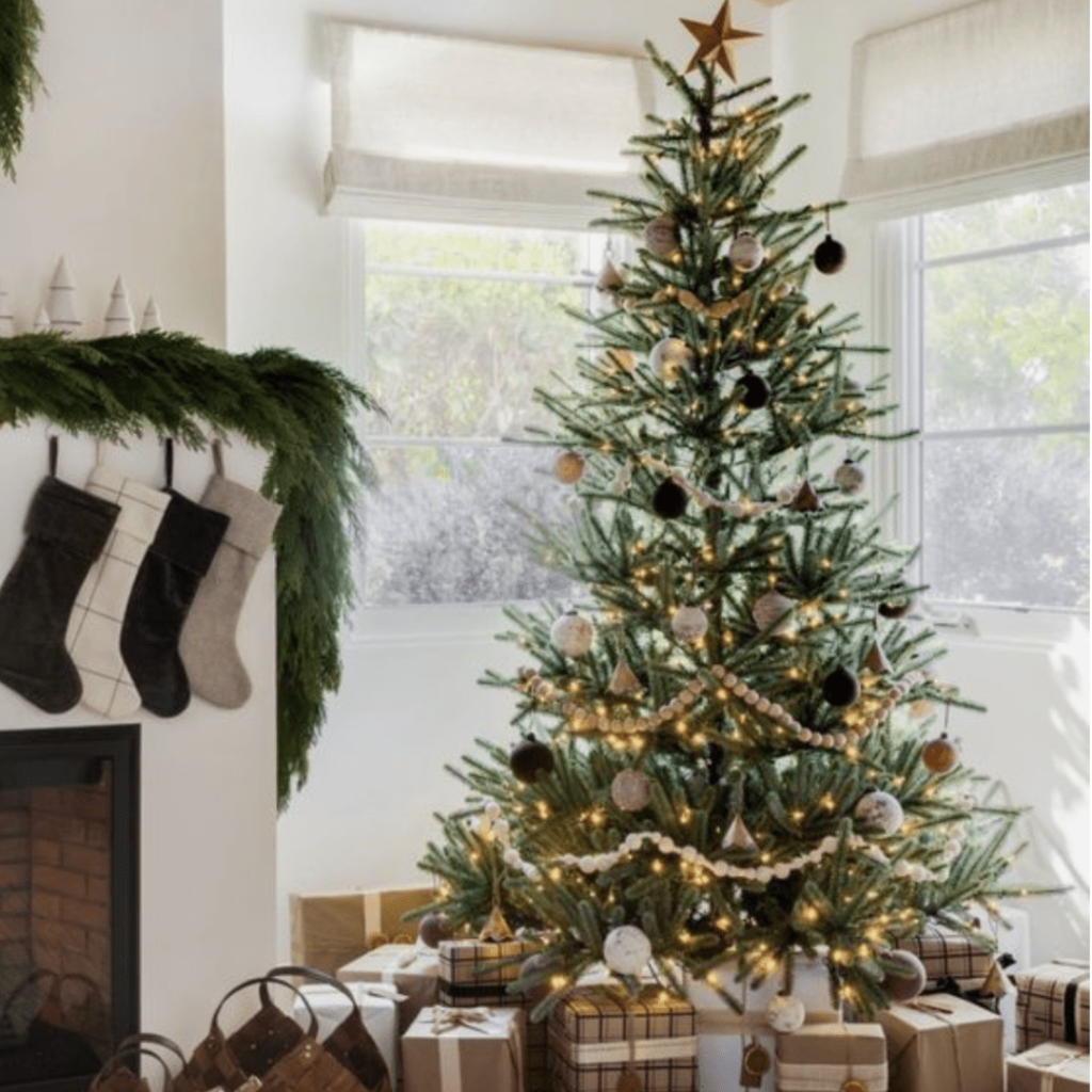 Traditional Christmas Tree Decoration