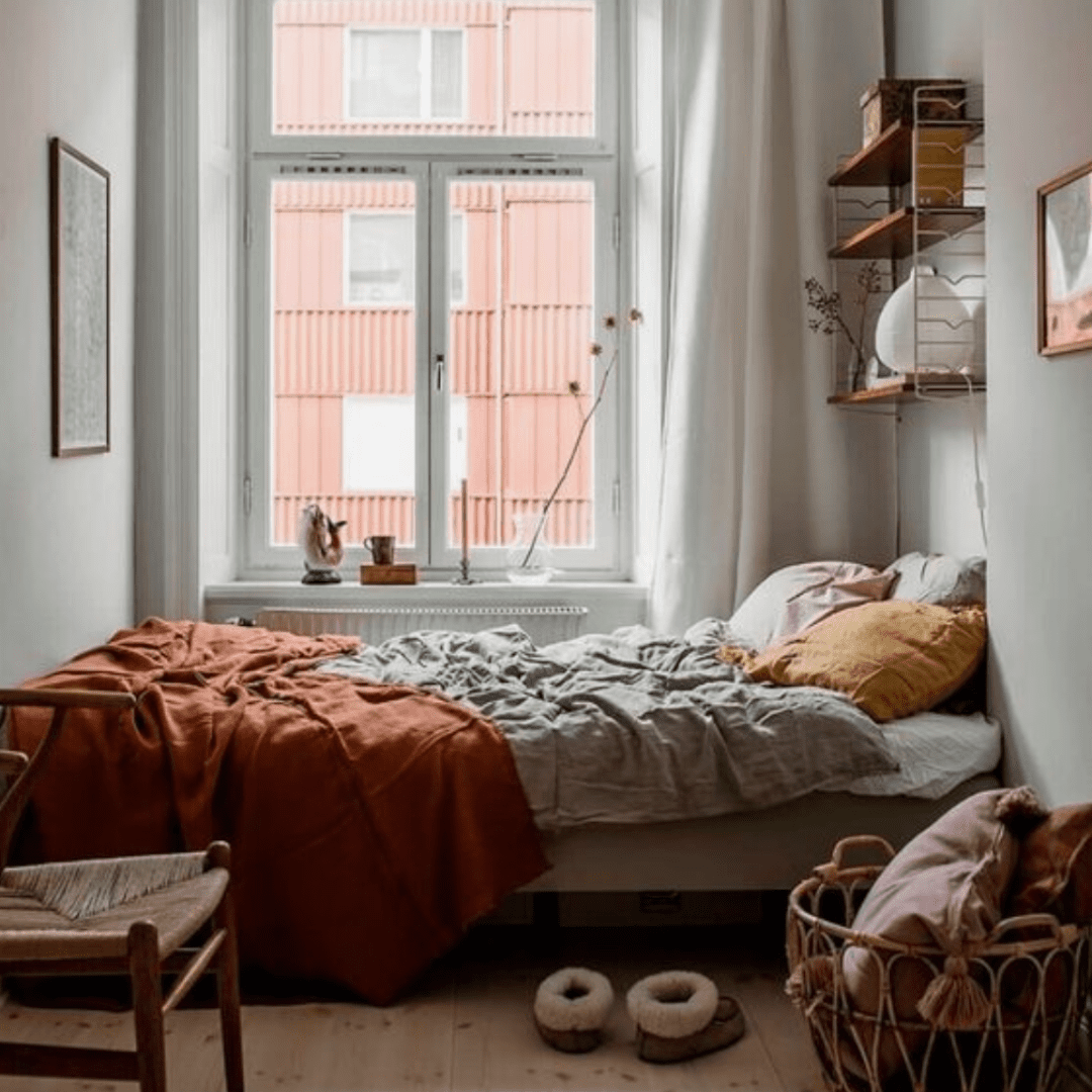 10 Smart Tips For Decorating A Small Bedroom
