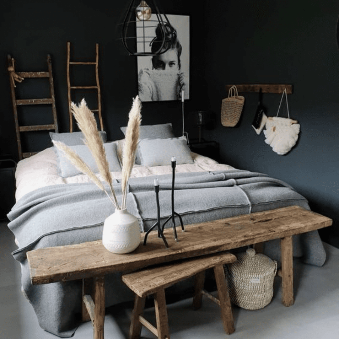 10 Beautiful Dark Bedroom Ideas To Completely Dream Away